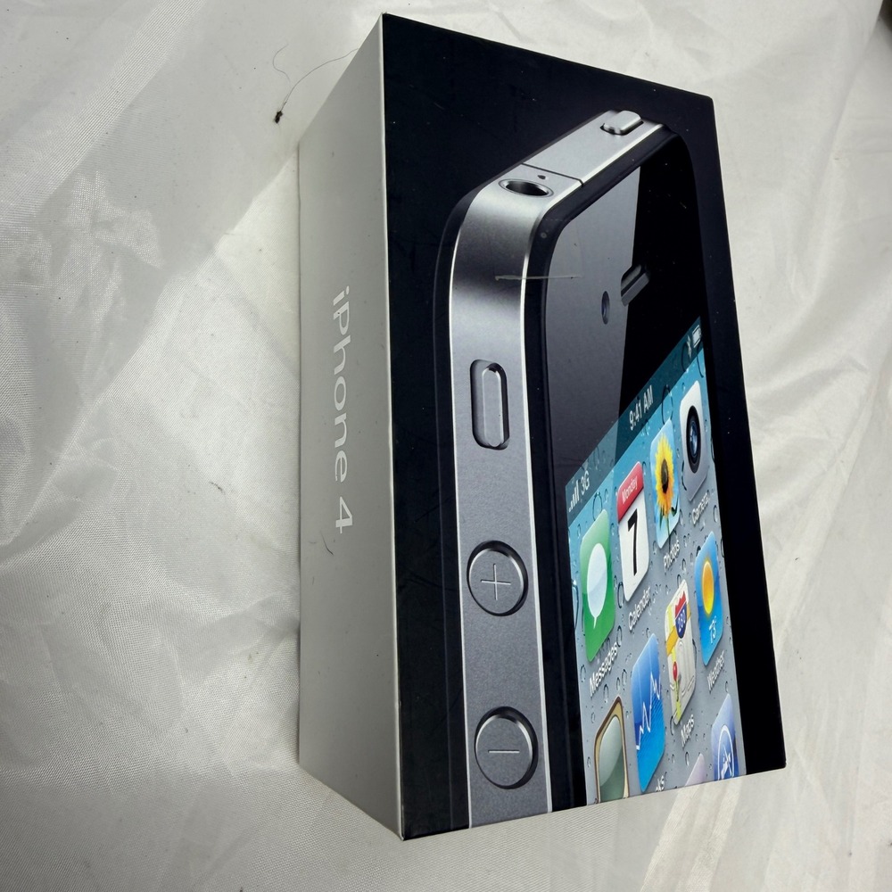 Apple iPhone 4 16GB Black Empty Retail Box Only Model A1332 AT&T 2010 Tech